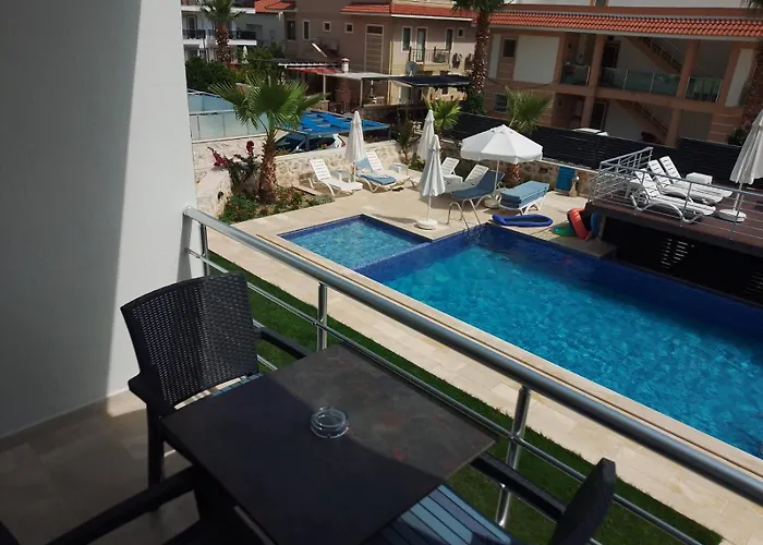 Stone House Aparts Dublex 3 Plus1 Mit Meerblick Und Jakuzzi Kalkan No 6 公寓